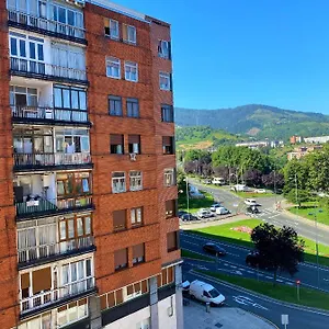 https://habitacion-centrica-bonita-y-confortable.bilbaohotelsspain.com